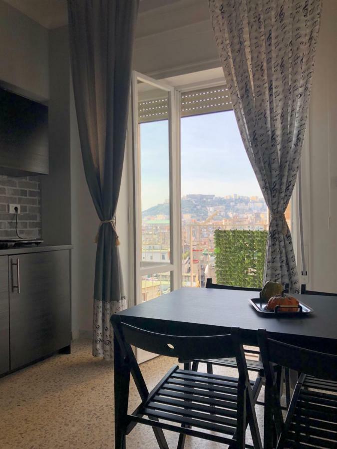 Ottieri Apartment Napoli Room&Kitchen With Panoramic View Exterior photo